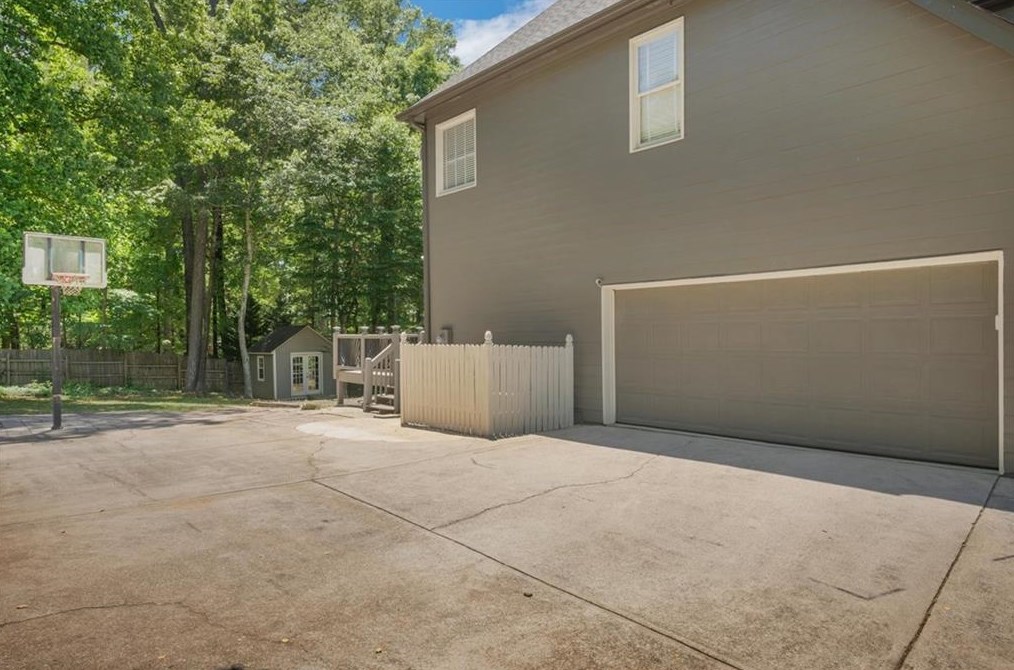 5105 Jonquilla Dr, Alpharetta GA 30004-5323 exterior