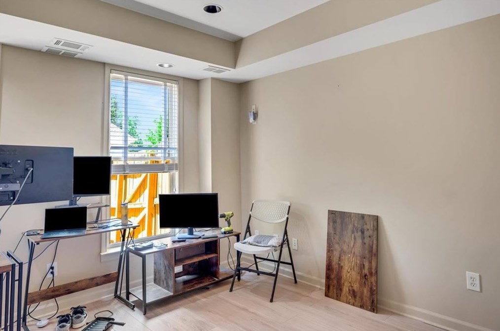 5105 Jonquilla Dr, Alpharetta GA 30004-5323 exterior