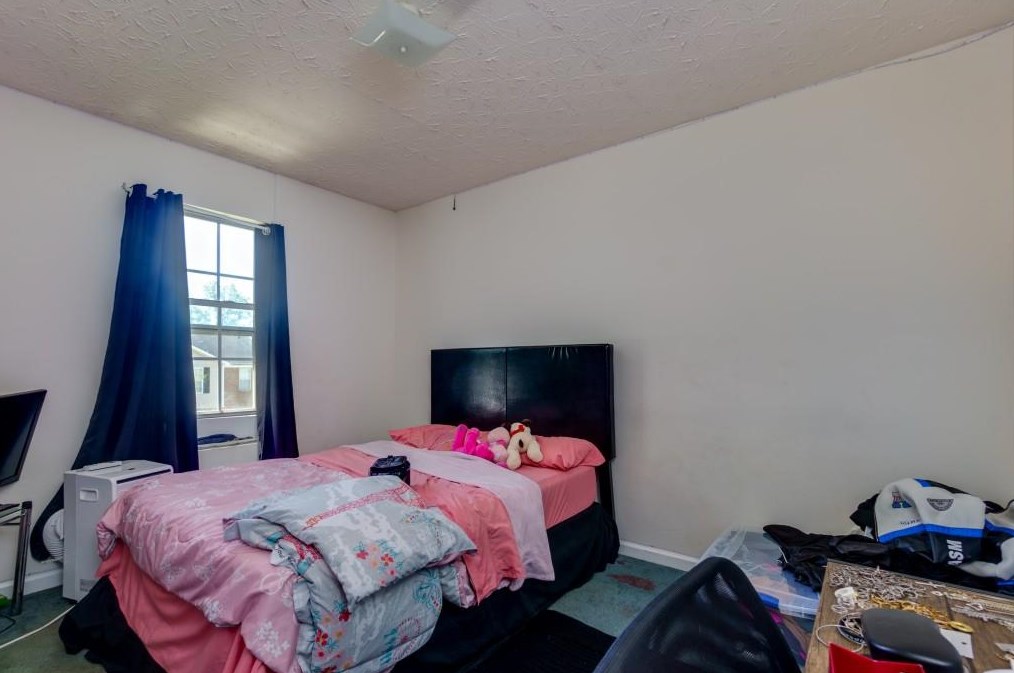 2010 Oak Ter Dr, Atlanta GA  30316-4979 exterior