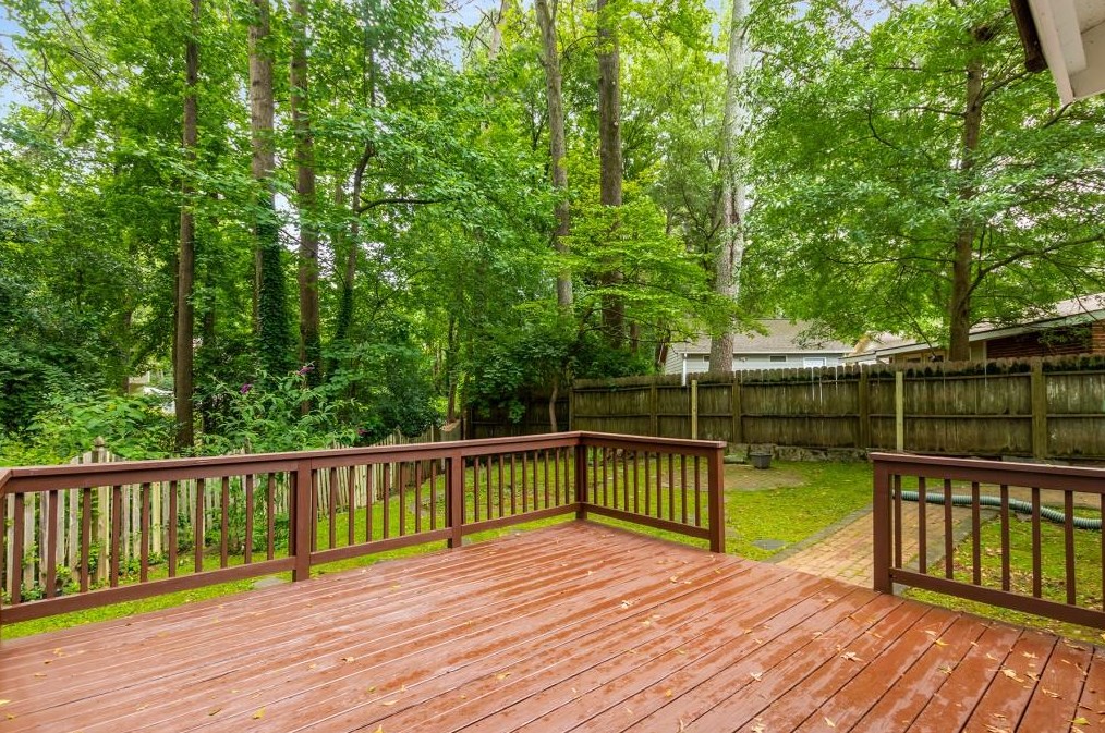 2943 Hollywood Dr, Decatur GA  30033-5005 exterior