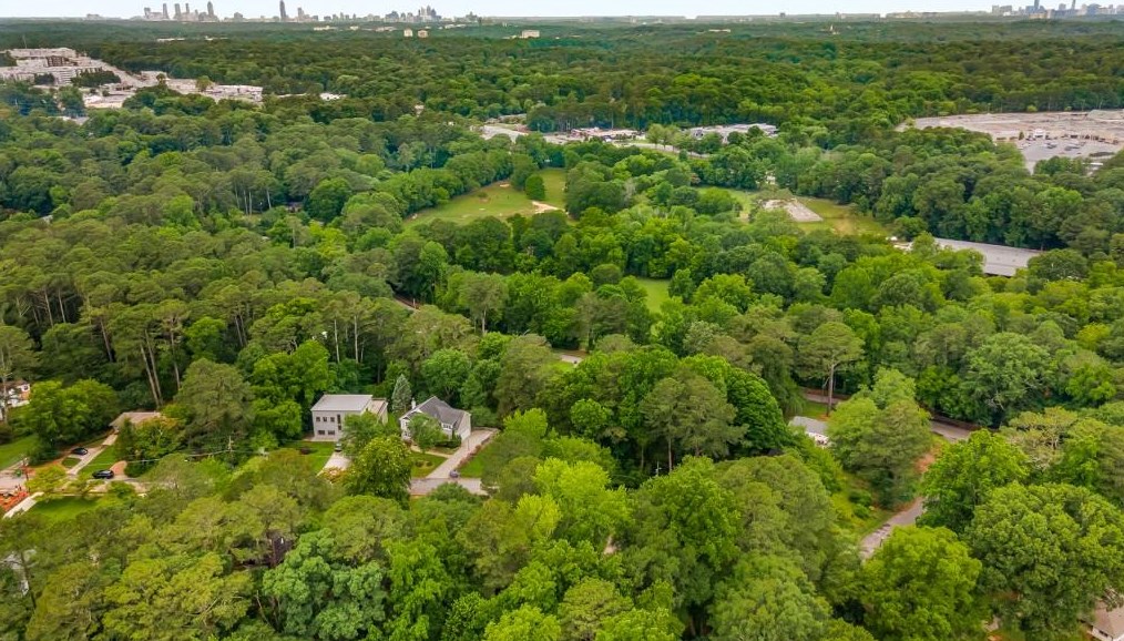 2943 Hollywood Dr, Decatur GA  30033-5005 exterior