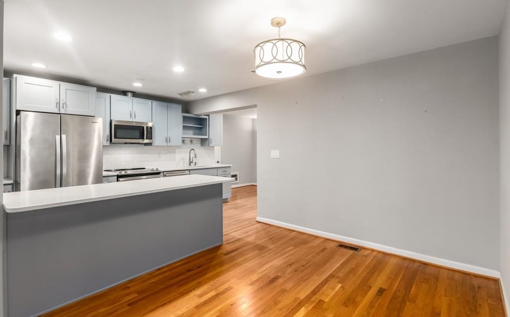 2943 Hollywood Dr, Decatur GA  30033-5005 exterior