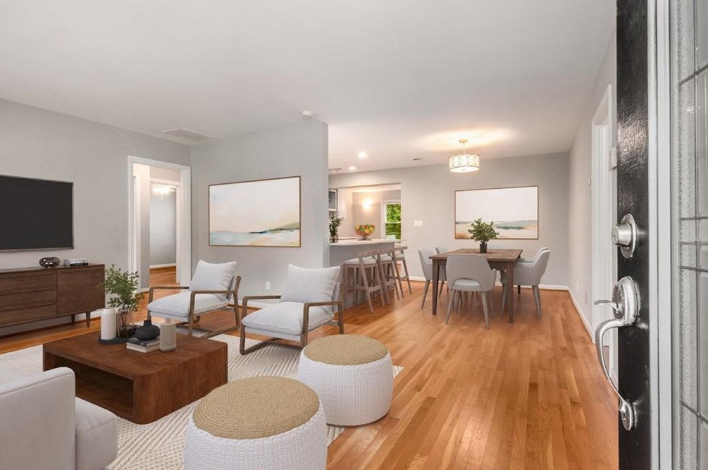 2943 Hollywood Dr, Decatur GA  30033-5005 exterior