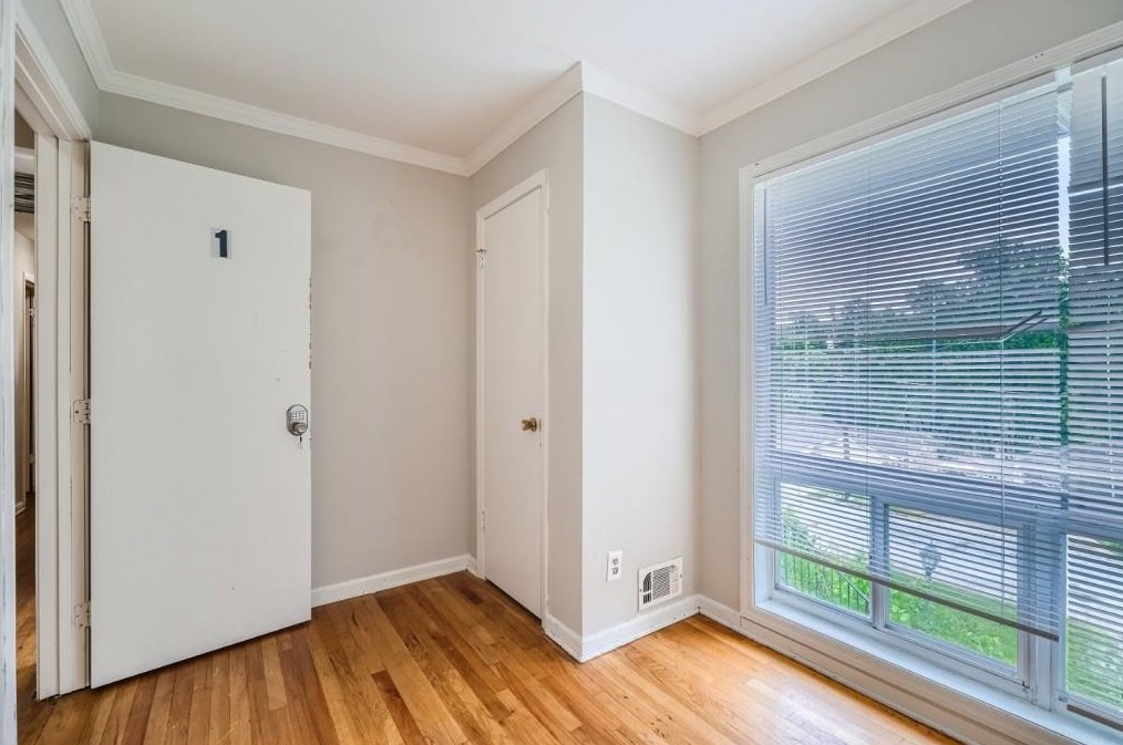 3006 Thrasher Cir, Decatur GA 30032-5864 exterior