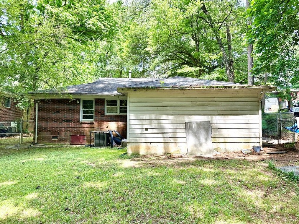 2258 Bryant Dr, Atlanta GA  30344-1034 exterior