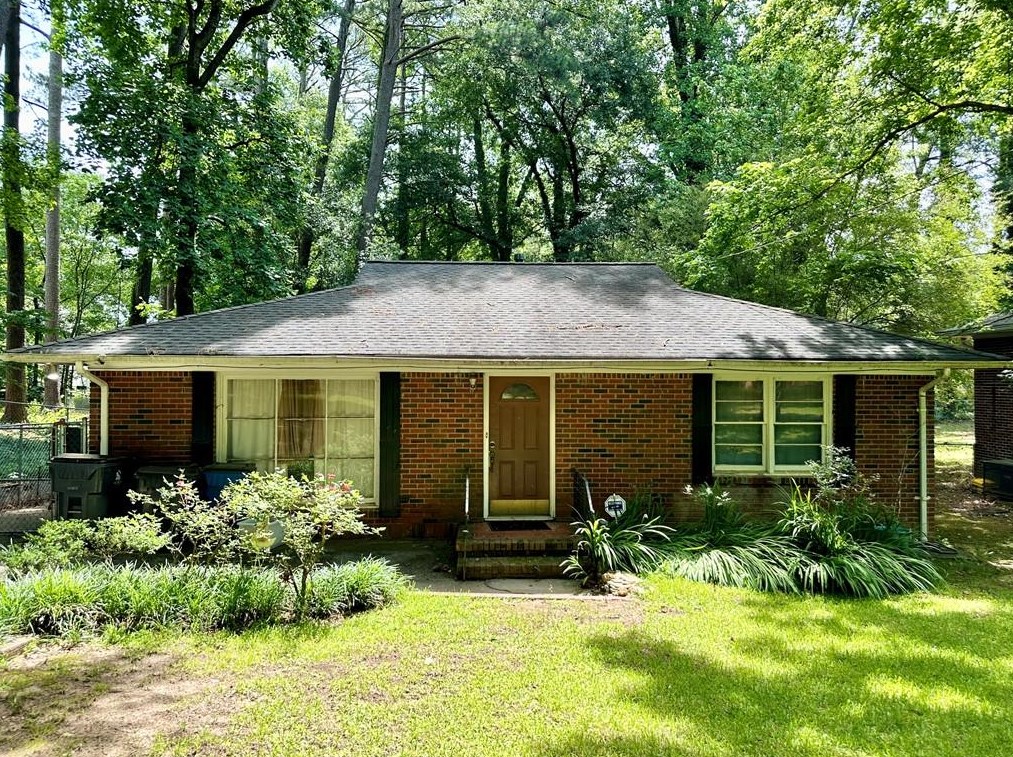 2258 Bryant Dr, Atlanta GA  30344-1034 exterior