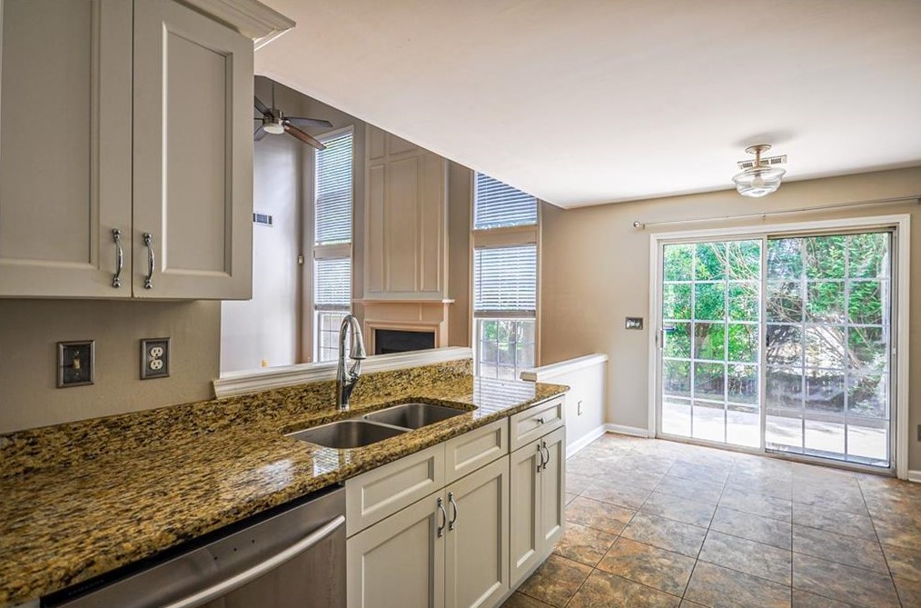 115 Lembeth Ct, Alpharetta GA 30004-8552 exterior