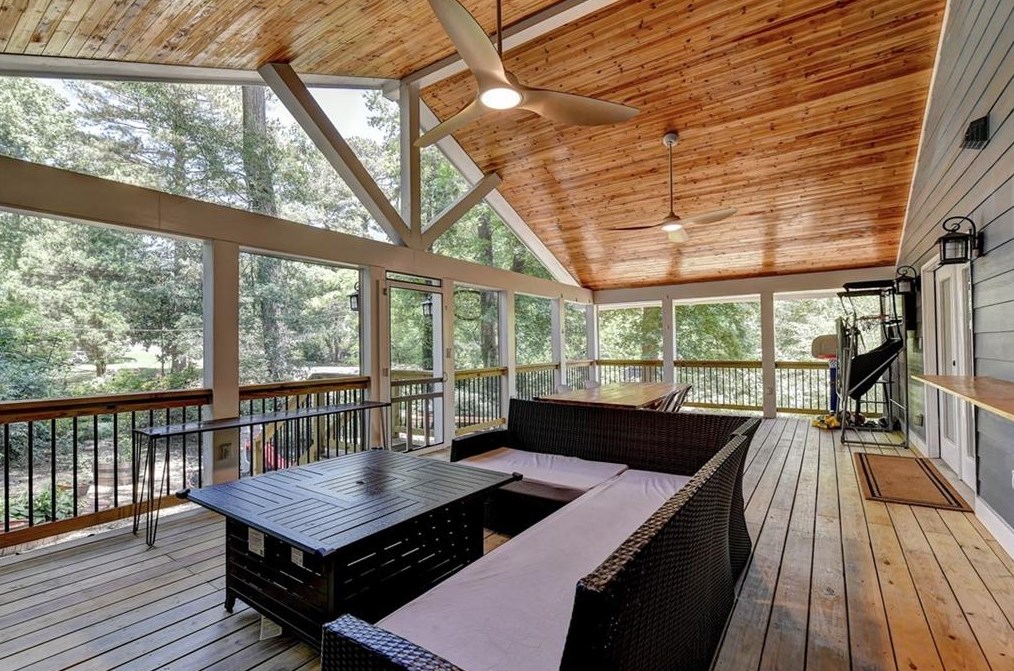 3206 Rehoboth Dr, Decatur GA  30033-3369 exterior