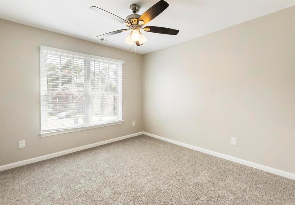 928 Hawk Crk Trl, Lawrenceville GA 30043-3477 exterior