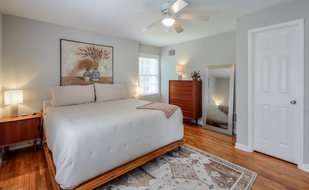 2478 Woodridge Dr, Decatur GA 30033-4830 exterior