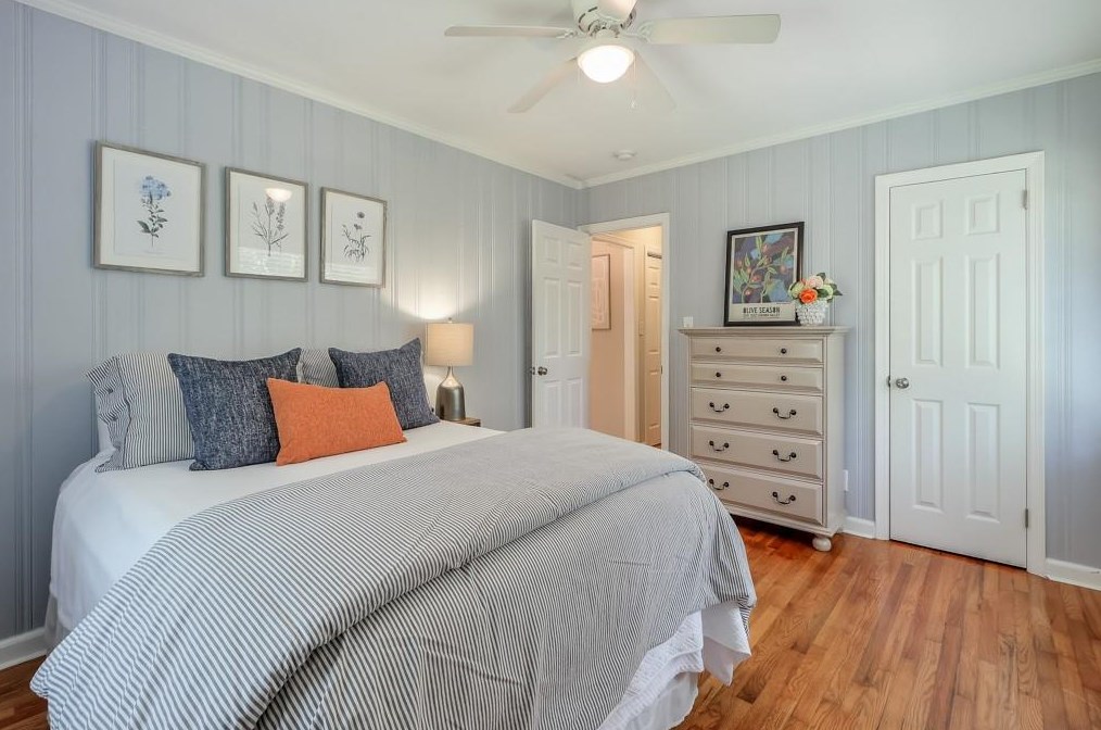 2478 Woodridge Dr, Decatur GA 30033-4830 exterior