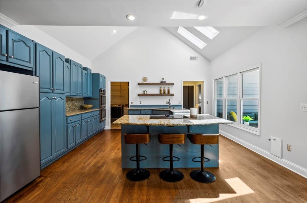 1721 Coventry Pl, Decatur GA 30030-1005 exterior