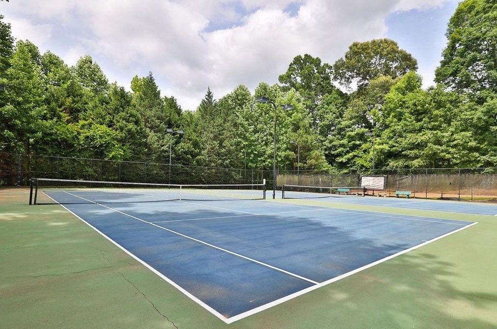 152 Spring Way Sq, Holly Springs GA  30114-1229 exterior