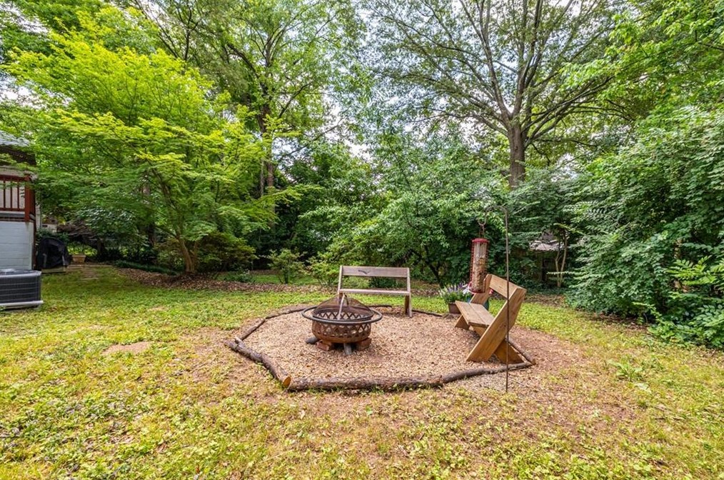 2343 Sanford Rd, Decatur GA  30033-5511 exterior