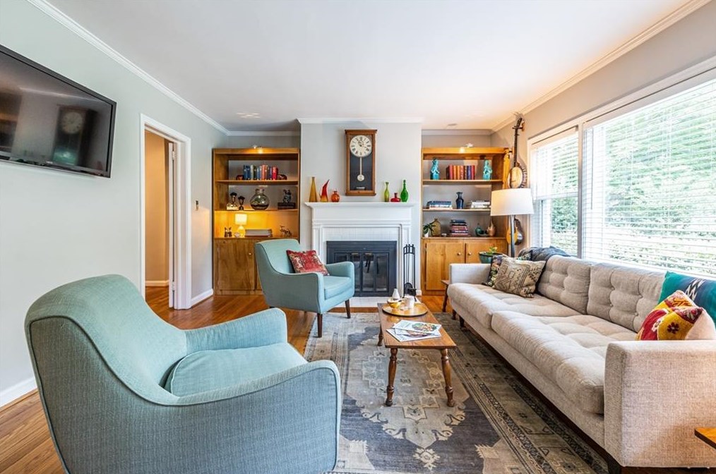 2343 Sanford Rd, Decatur GA  30033-5511 exterior