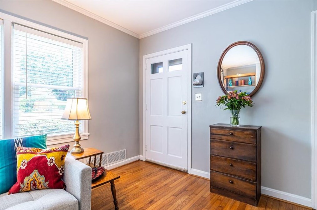 2343 Sanford Rd, Decatur GA  30033-5511 exterior