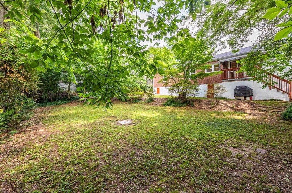 2343 Sanford Rd, Decatur GA  30033-5511 exterior