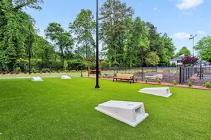 1805 Roswell Rd, Marietta, GA 30062 - Photo 29