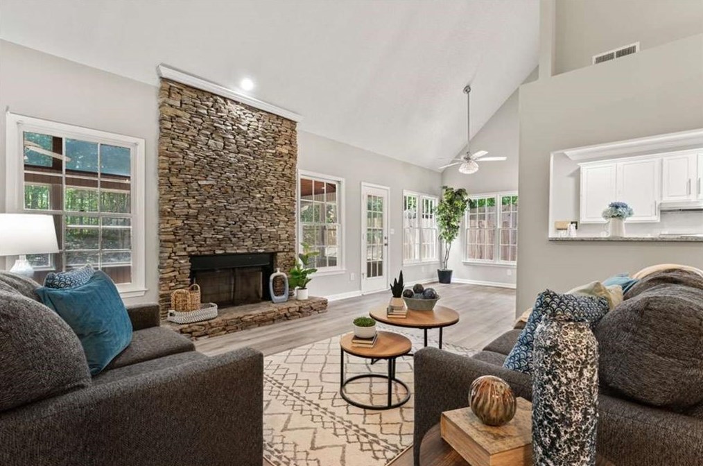 725 Deerwood Dr, Stockbridge GA  30281-6321 exterior