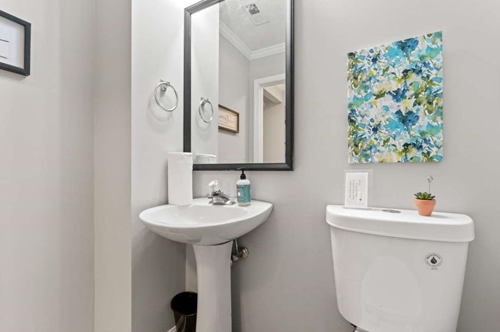 725 Deerwood Dr, Stockbridge GA  30281-6321 exterior