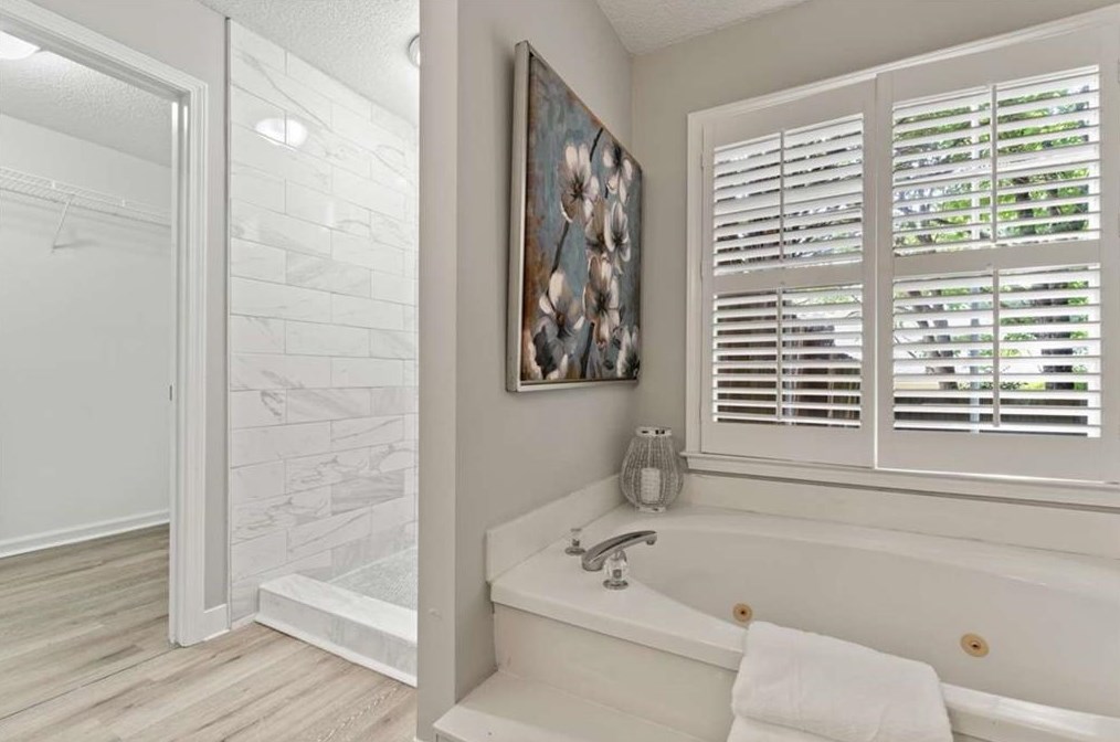 725 Deerwood Dr, Stockbridge GA  30281-6321 exterior