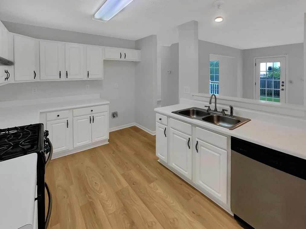 3434 Grovewood Ln, Duluth GA 30096-6691 exterior