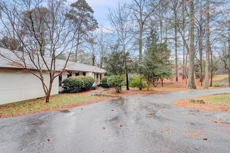 3542 Briarcliff Rd, Atlanta GA  30345-3851 exterior