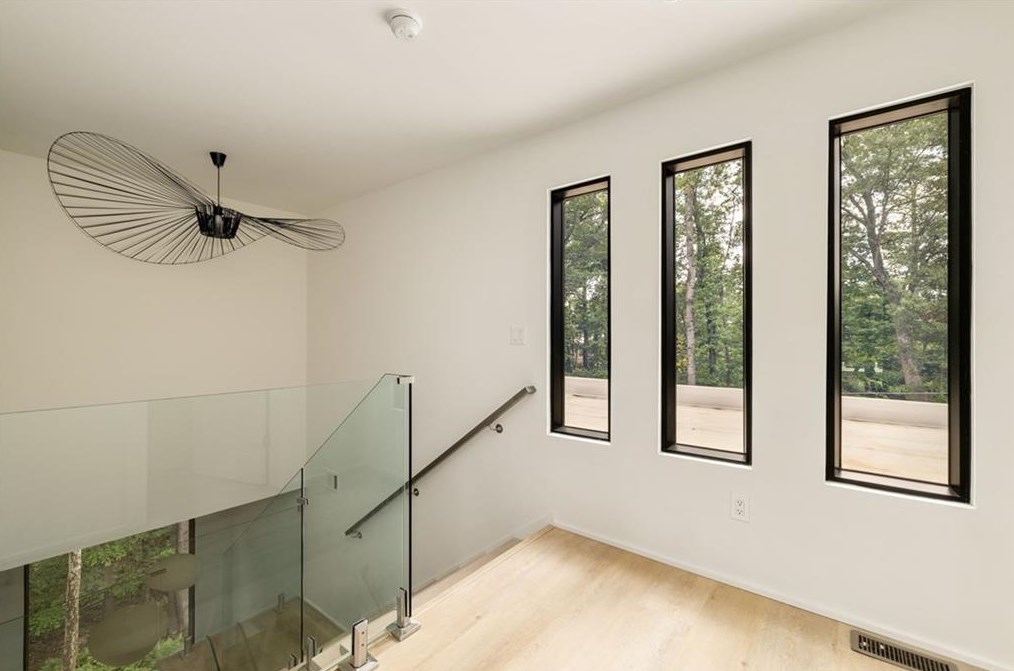 2685 Caldwell Rd, Atlanta GA  30319-3164 exterior