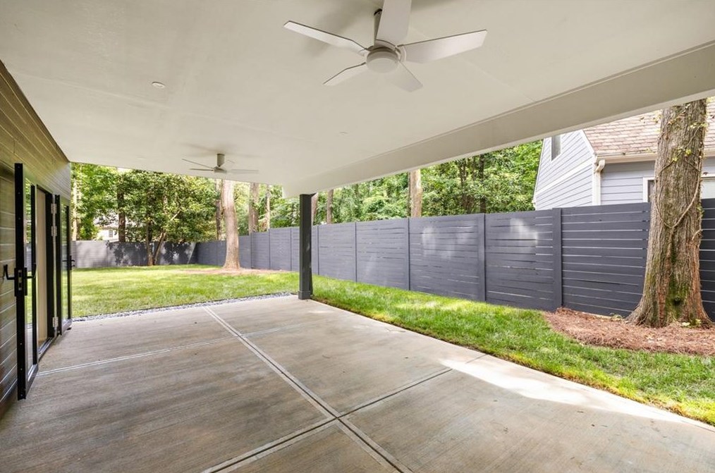 2685 Caldwell Rd, Atlanta GA  30319-3164 exterior