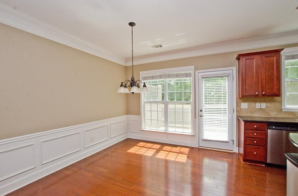 2208 Weldonberry Dr, Atlanta GA  30319-5734 exterior