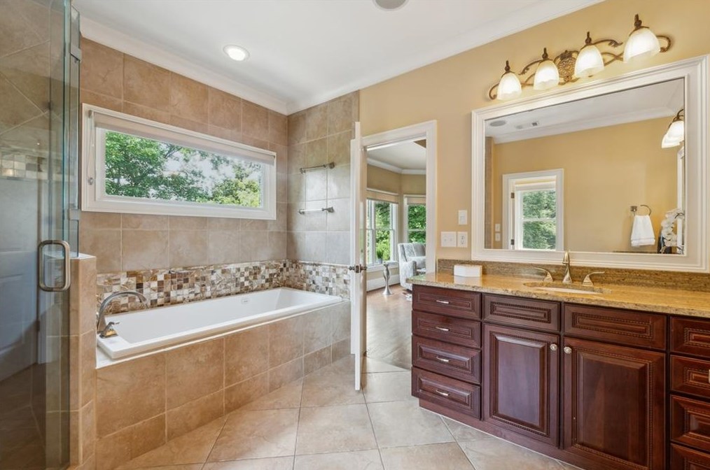 184 Beverly Rd, Atlanta GA  30309-2656 exterior