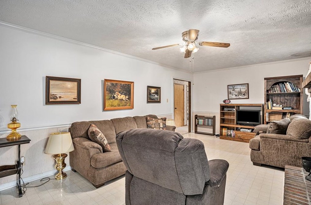 3800 William Paul Dr, Austell GA 30106-1437 exterior