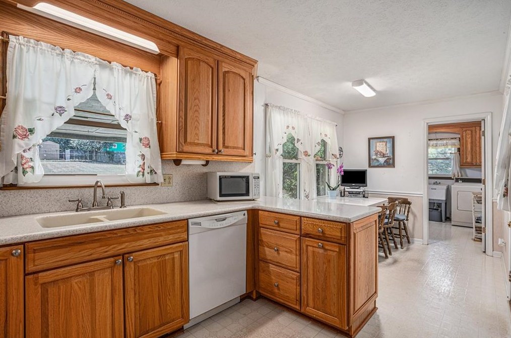 3800 William Paul Dr, Austell GA 30106-1437 exterior