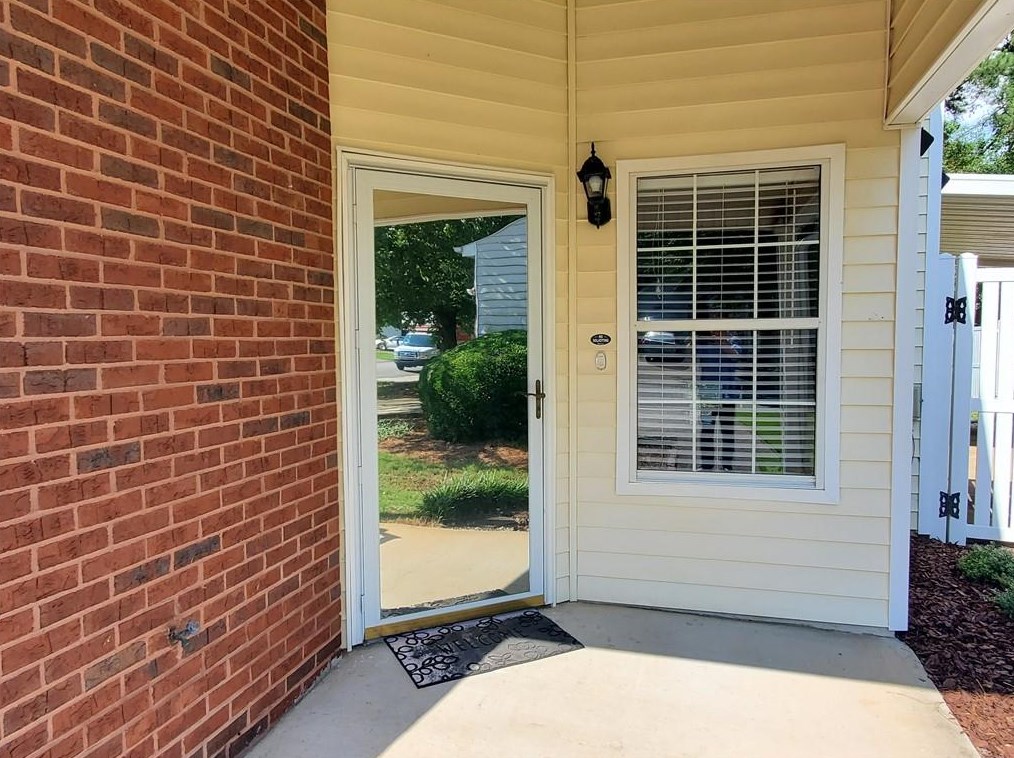 3065 Barnwood Xing, Duluth GA  30097-2180 exterior