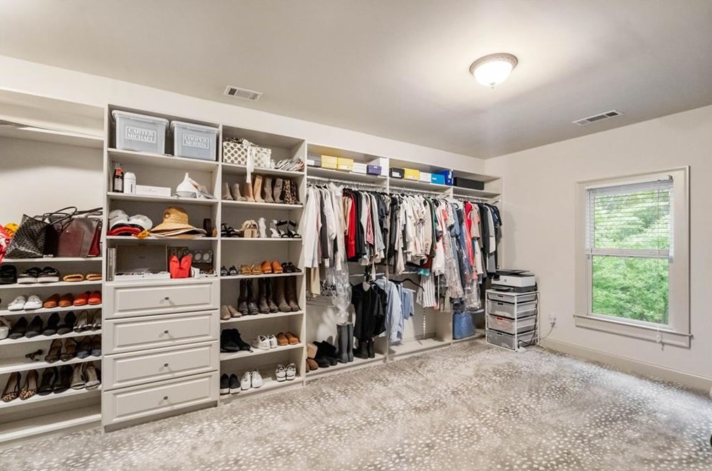 1363 Sylvan Cir, Atlanta GA 30319-3424 exterior