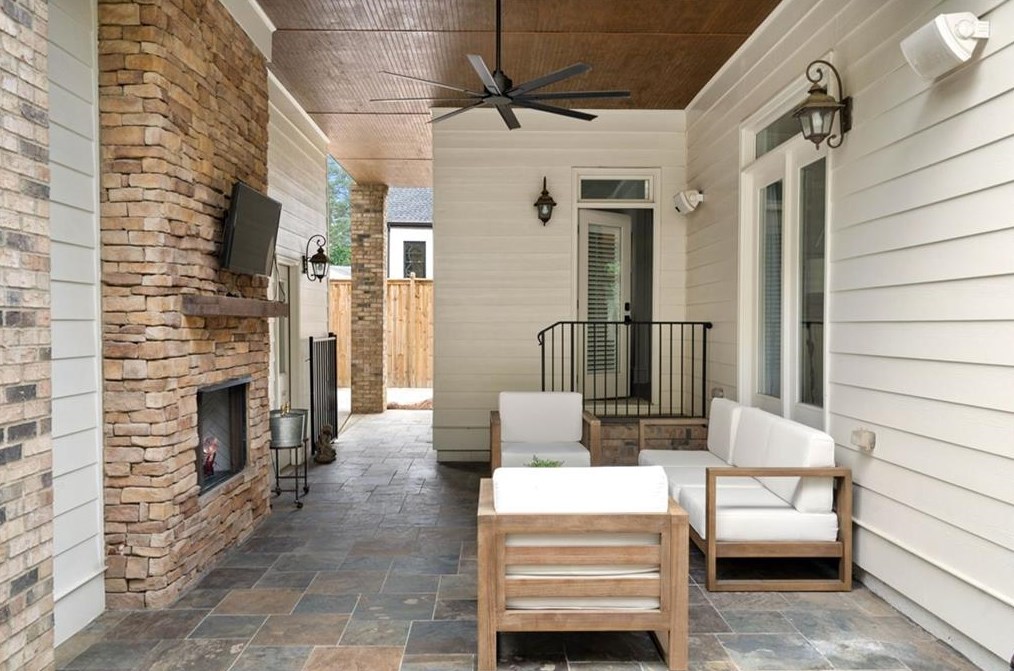 1363 Sylvan Cir, Atlanta GA 30319-3424 exterior