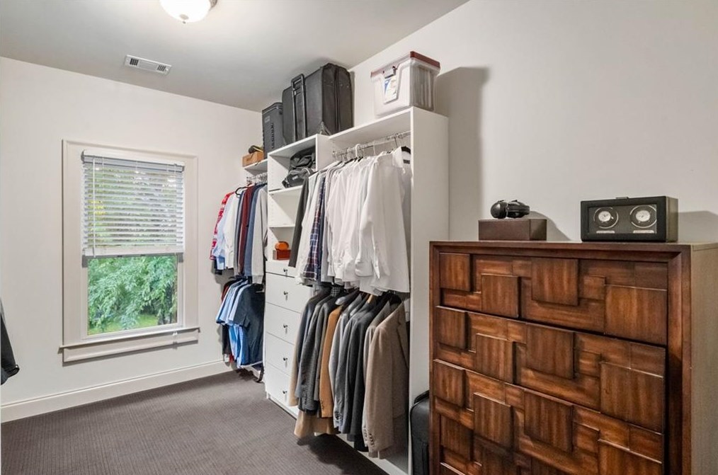 1363 Sylvan Cir, Atlanta GA 30319-3424 exterior