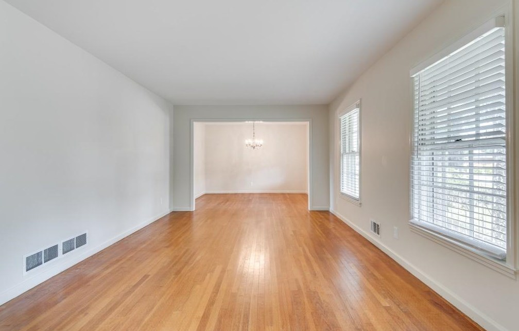 3069 Tolbert Dr, Decatur GA  30033-2507 exterior