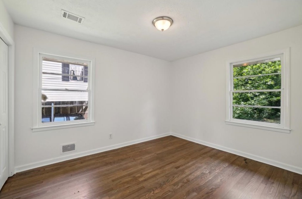 2216 Holly Hl Dr, Decatur GA 30032-5711 exterior