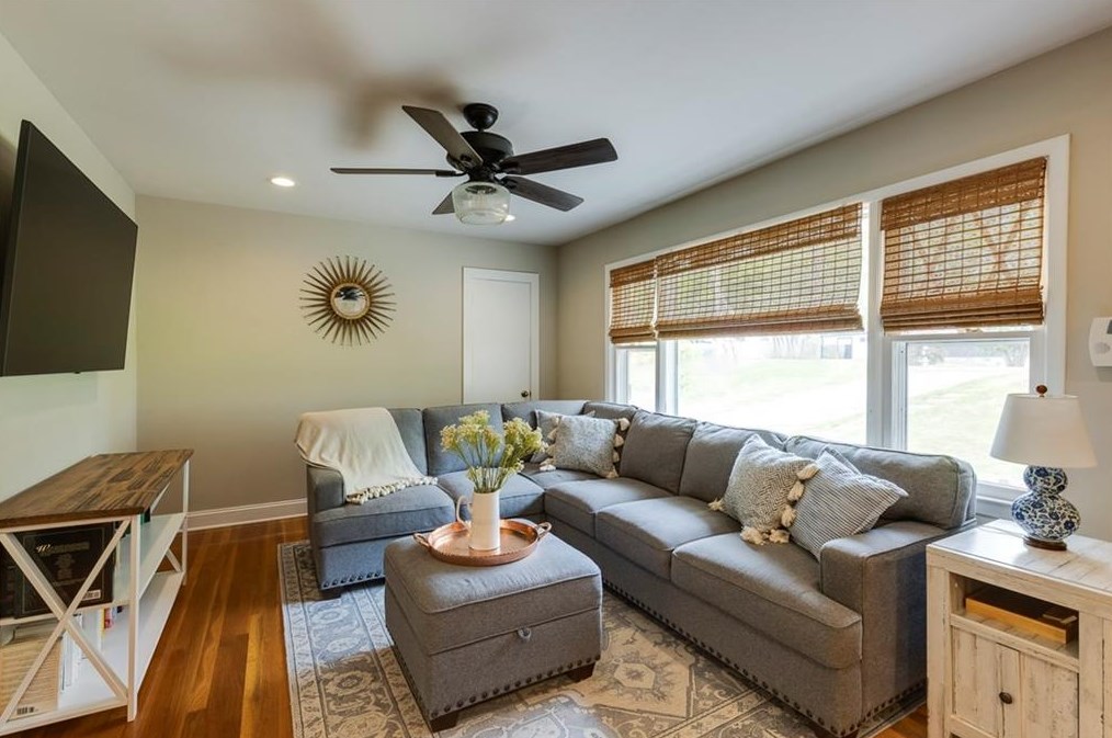 2104 Drew Vly Rd, Atlanta GA  30319-3918 exterior