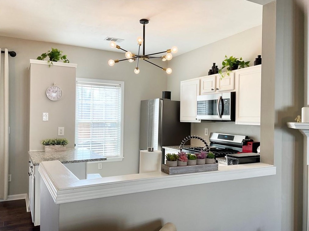 2020 Kilmington Sq, Alpharetta GA 30009-8630 exterior