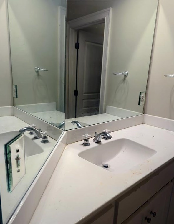 1876 Timberwood Trce, Decatur GA  30032-5228 exterior