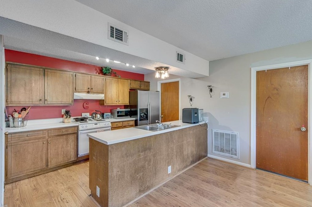 4012 Darryl Ln, Gainesville GA 30506-7121 exterior