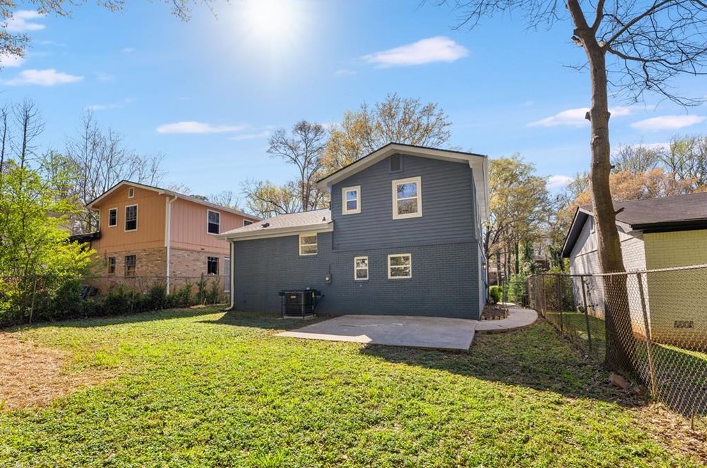 1392 Willow Trl, Atlanta GA  30311-3516 exterior
