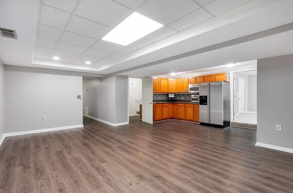 4292 Gregory Ln, Smyrna GA 30082-4427 exterior