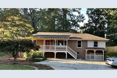 810 Powder Springs Street SE, Smyrna, GA 30080 - Photo 1