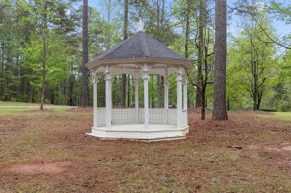 6502 Hearn Rd, Stockbridge GA  30281-1002 exterior