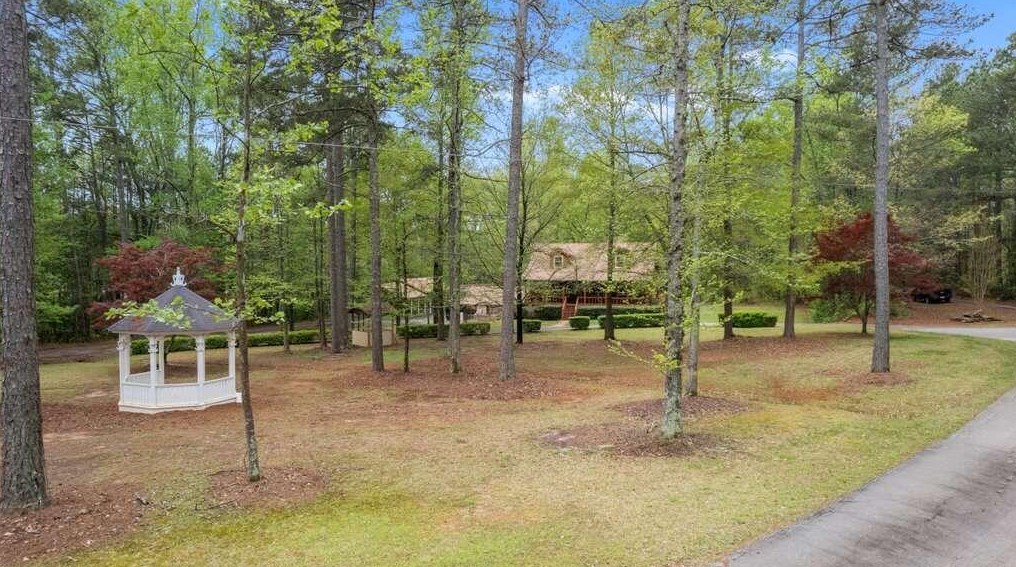6502 Hearn Rd, Stockbridge GA  30281-1002 exterior