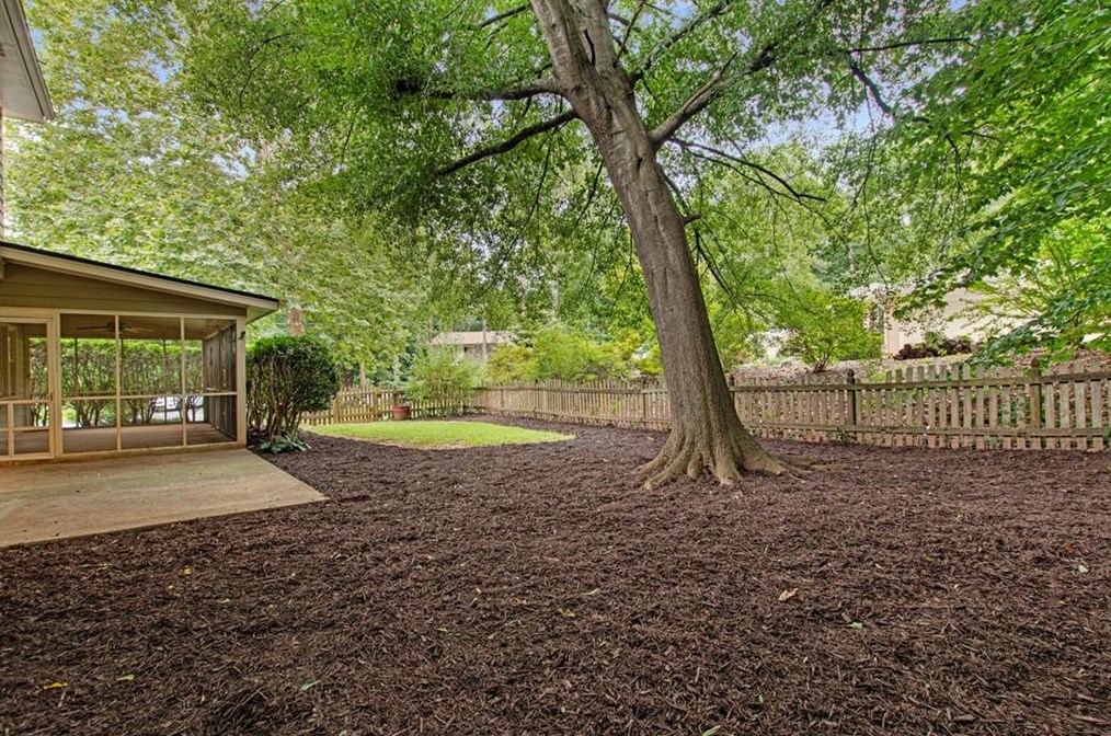 4576 Holliston Rd, Atlanta GA  30360-2058 exterior