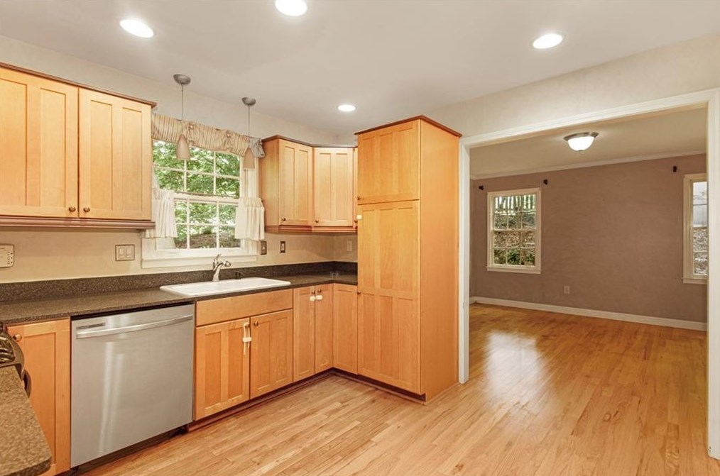 4576 Holliston Rd, Atlanta GA  30360-2058 exterior